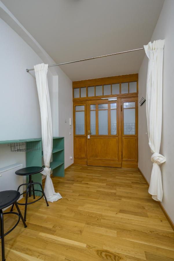 Arbio I Retro Apart Near Leipzig Hauptbahnhof Экстерьер фото